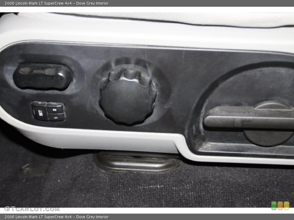 Dove Grey Interior Controls for the 2006 Lincoln Mark LT SuperCrew 4x4 #48970265