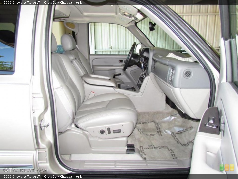 Gray/Dark Charcoal Interior Photo for the 2006 Chevrolet Tahoe LT #48980099