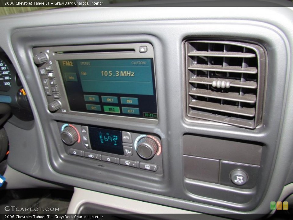 Gray/Dark Charcoal Interior Controls for the 2006 Chevrolet Tahoe LT #48980117