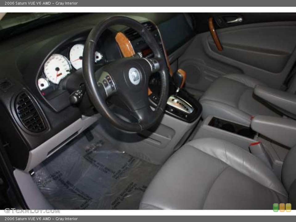 Gray Interior Photo for the 2006 Saturn VUE V6 AWD #48984848