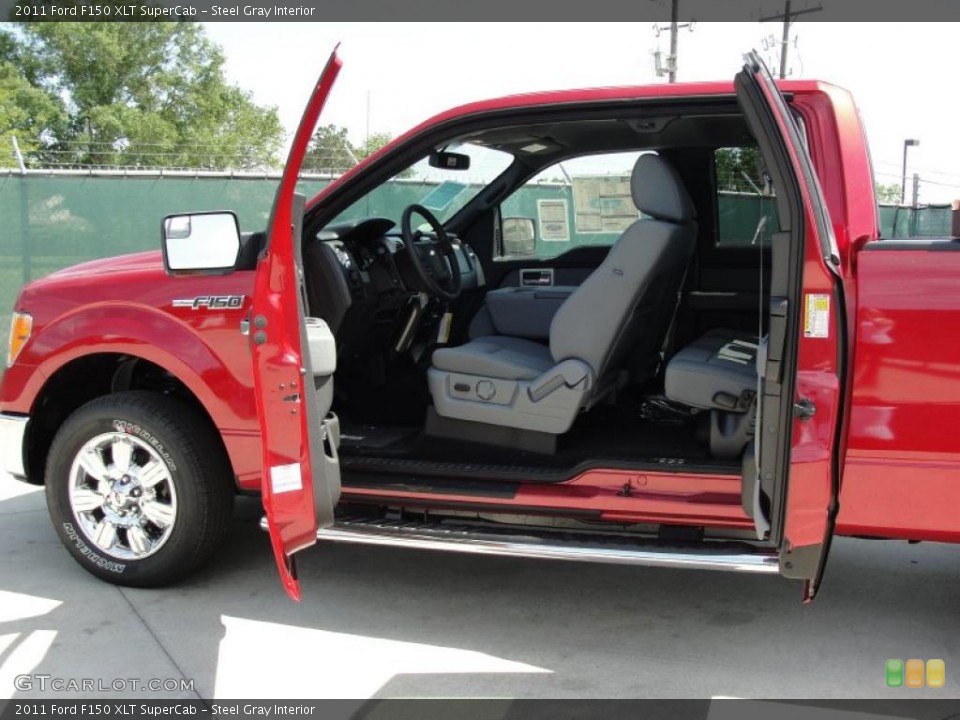 Steel Gray Interior Photo for the 2011 Ford F150 XLT SuperCab #48997946