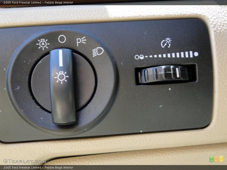 Pebble Beige Interior Controls for the 2005 Ford Freestar Limited #49003703
