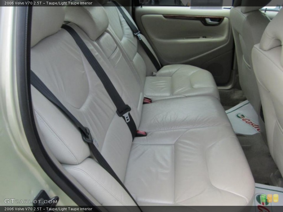 Taupe/Light Taupe Interior Photo for the 2006 Volvo V70 2.5T #49009882
