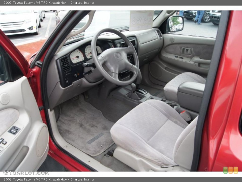 Charcoal Interior Photo for the 2002 Toyota Tacoma V6 TRD Xtracab 4x4 #49013836