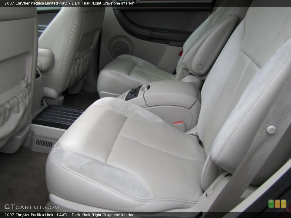 Dark Khaki/Light Graystone Interior Photo for the 2007 Chrysler Pacifica Limited AWD #49041823