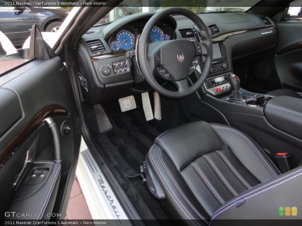 Nero Interior Photo for the 2011 Maserati GranTurismo S Automatic #49052696