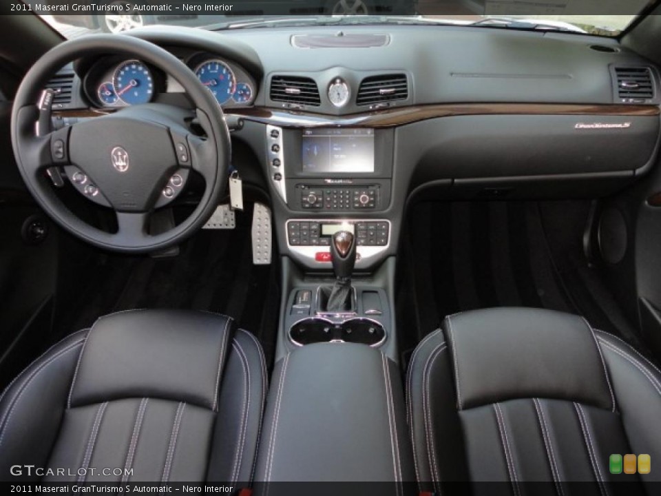 Nero Interior Dashboard for the 2011 Maserati GranTurismo S Automatic #49052831