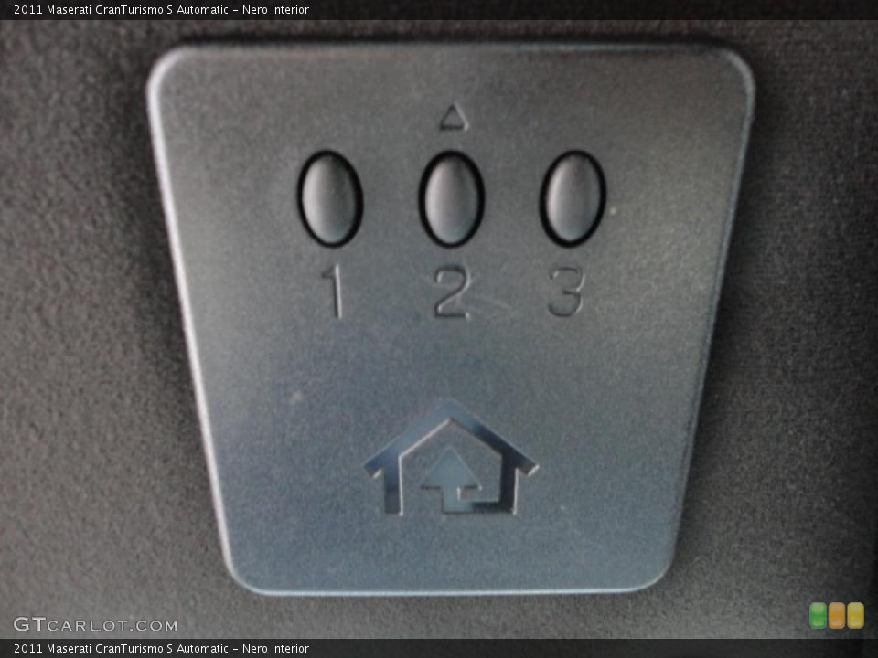 Nero Interior Controls for the 2011 Maserati GranTurismo S Automatic #49053164