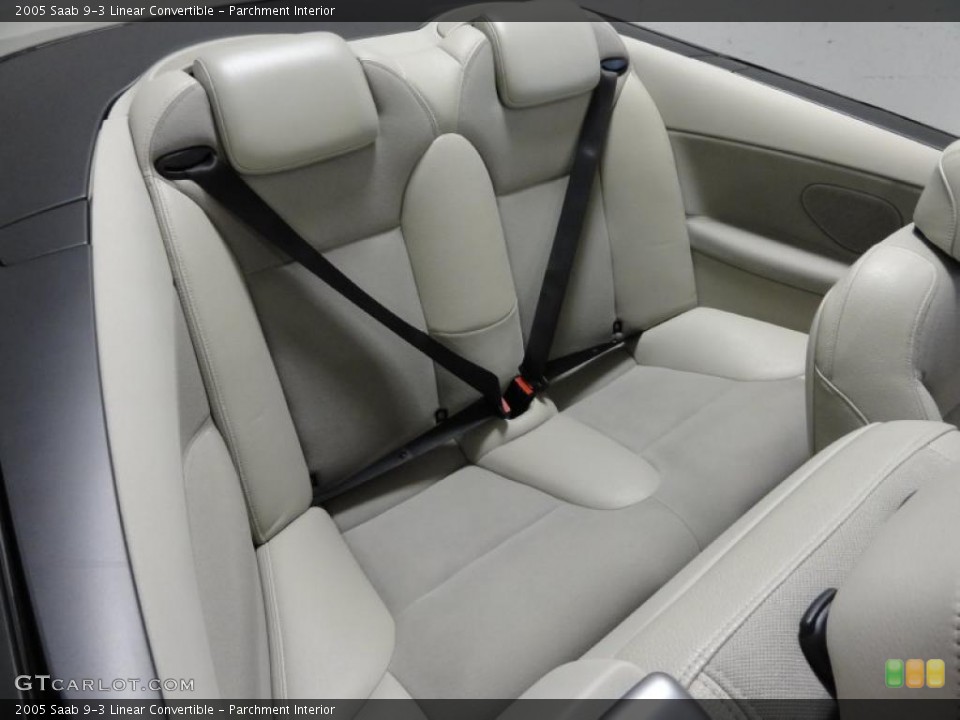 Parchment Interior Photo for the 2005 Saab 9-3 Linear Convertible #49058322