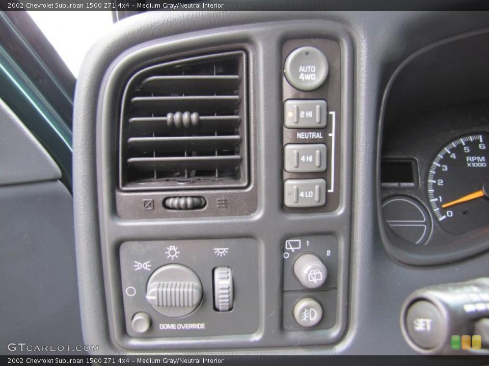 Medium Gray/Neutral Interior Controls for the 2002 Chevrolet Suburban 1500 Z71 4x4 #49058981