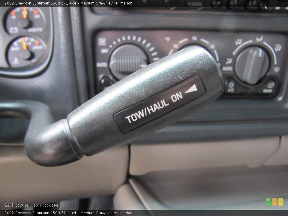 Medium Gray/Neutral Interior Transmission for the 2002 Chevrolet Suburban 1500 Z71 4x4 #49058996