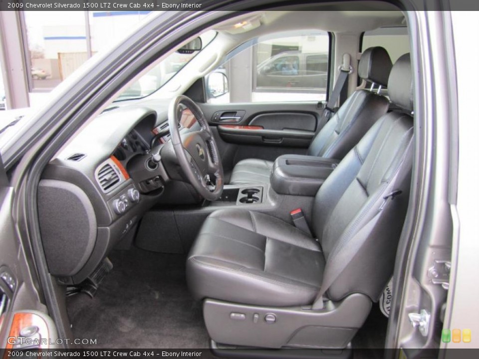 Ebony Interior Photo for the 2009 Chevrolet Silverado 1500 LTZ Crew Cab 4x4 #49059401