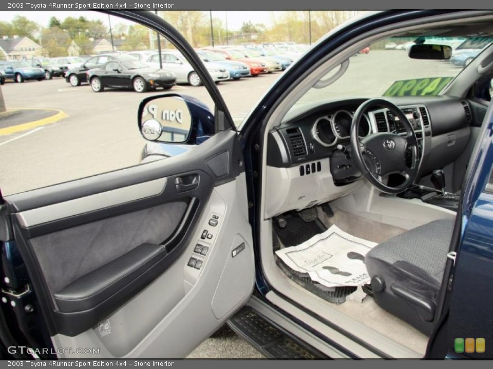 Stone Interior Photo for the 2003 Toyota 4Runner Sport Edition 4x4 #49059461