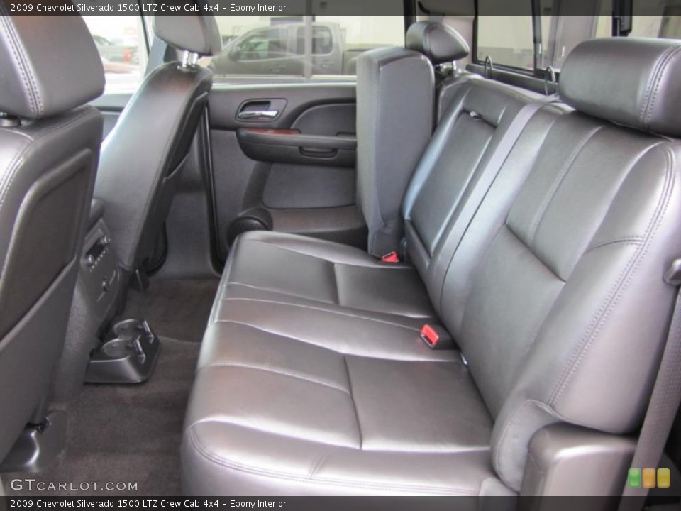 Ebony Interior Photo for the 2009 Chevrolet Silverado 1500 LTZ Crew Cab 4x4 #49059743