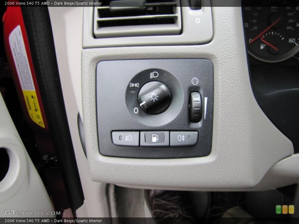 Dark Beige/Quartz Interior Controls for the 2006 Volvo S40 T5 AWD #49062221