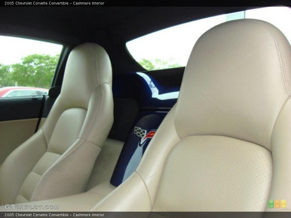 Cashmere Interior Photo for the 2005 Chevrolet Corvette Convertible #49072718