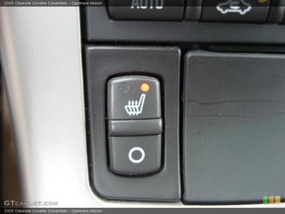 Cashmere Interior Controls for the 2005 Chevrolet Corvette Convertible #49072802