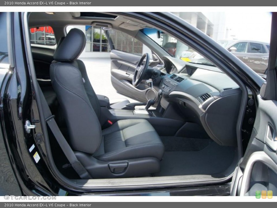 Black Interior Photo for the 2010 Honda Accord EX-L V6 Coupe #49075442