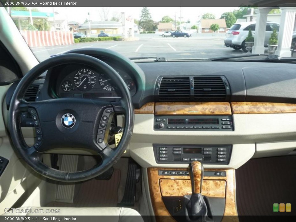 Sand Beige Interior Dashboard for the 2000 BMW X5 4.4i #49075902