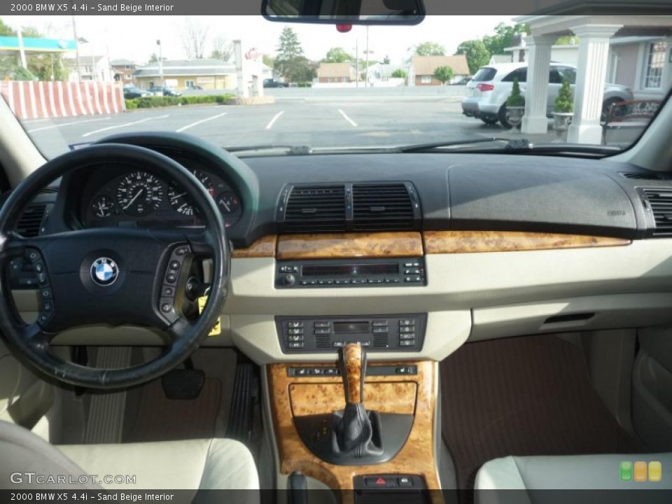 Sand Beige Interior Dashboard for the 2000 BMW X5 4.4i #49075964