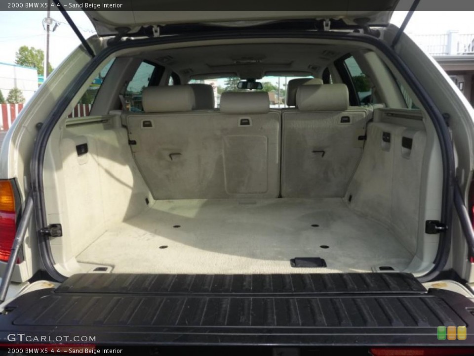 Sand Beige Interior Trunk for the 2000 BMW X5 4.4i #49075991