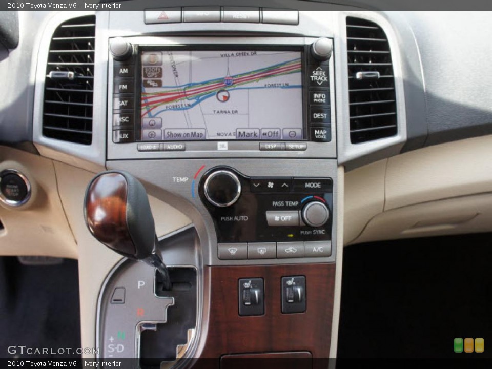 Ivory Interior Navigation for the 2010 Toyota Venza V6 #49081871