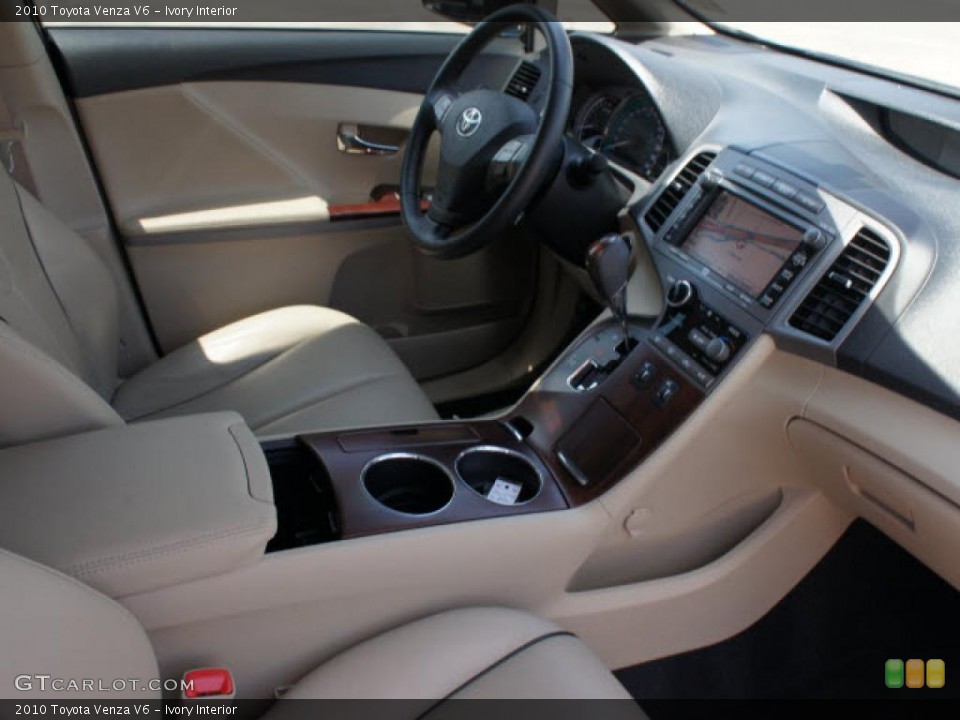 Ivory Interior Photo for the 2010 Toyota Venza V6 #49081964