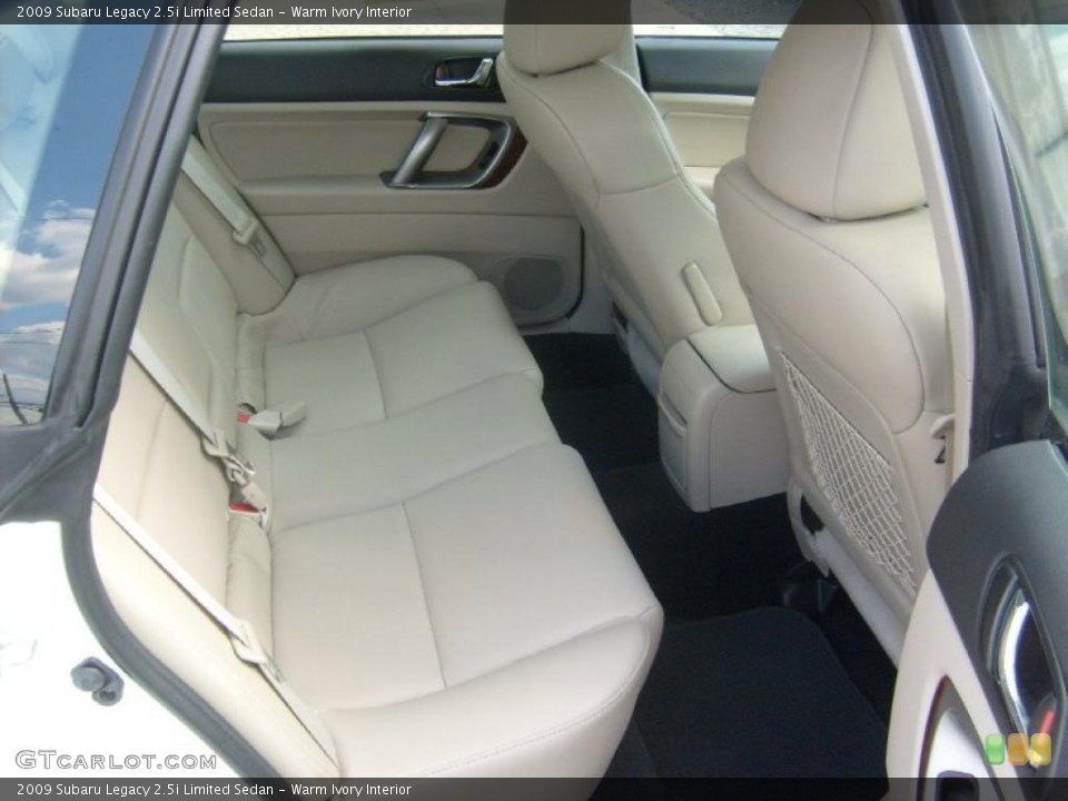 Warm Ivory Interior Photo for the 2009 Subaru Legacy 2.5i Limited Sedan #49083152