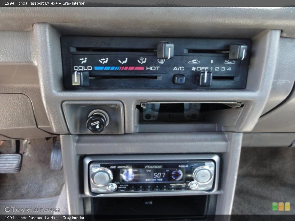 Gray Interior Controls for the 1994 Honda Passport LX 4x4 #49087653