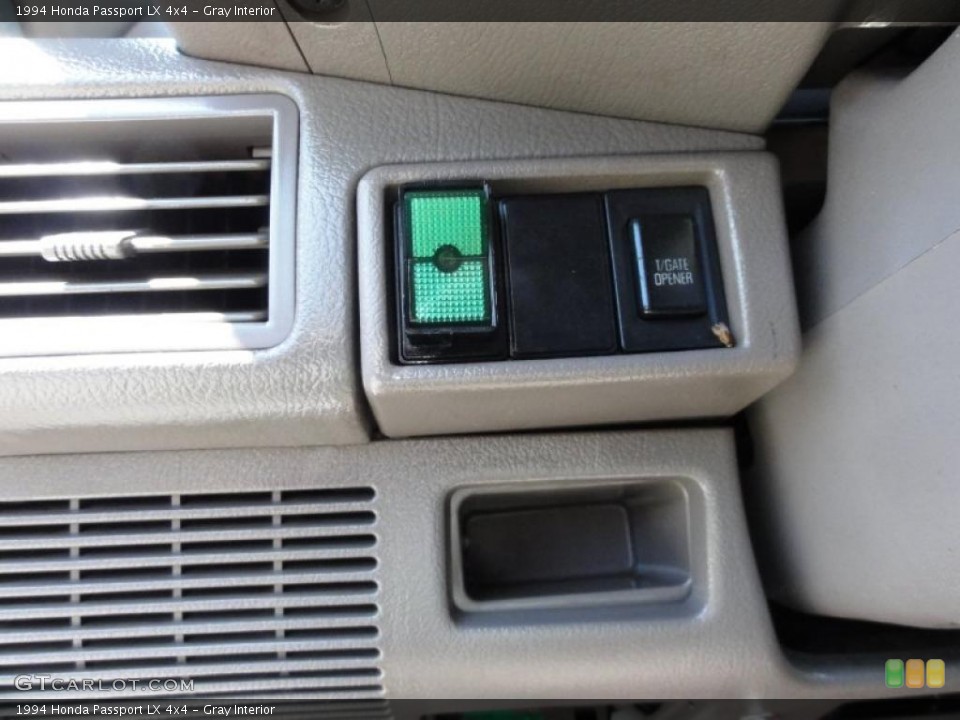 Gray Interior Controls for the 1994 Honda Passport LX 4x4 #49087740