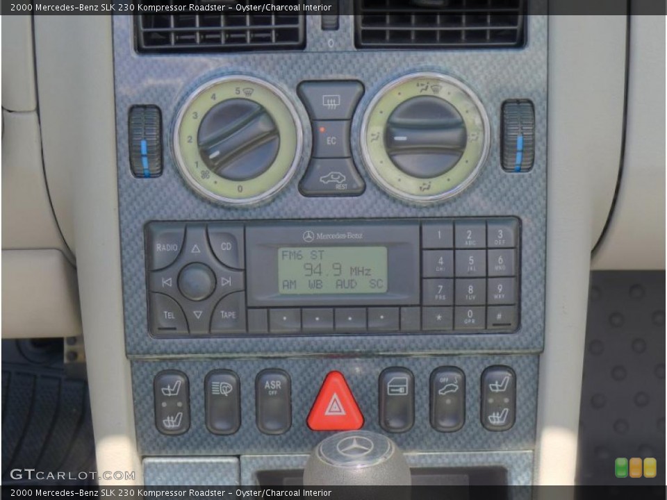 Oyster/Charcoal Interior Controls for the 2000 Mercedes-Benz SLK 230 Kompressor Roadster #49089630