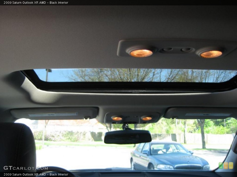 Black Interior Sunroof for the 2009 Saturn Outlook XR AWD #49097926