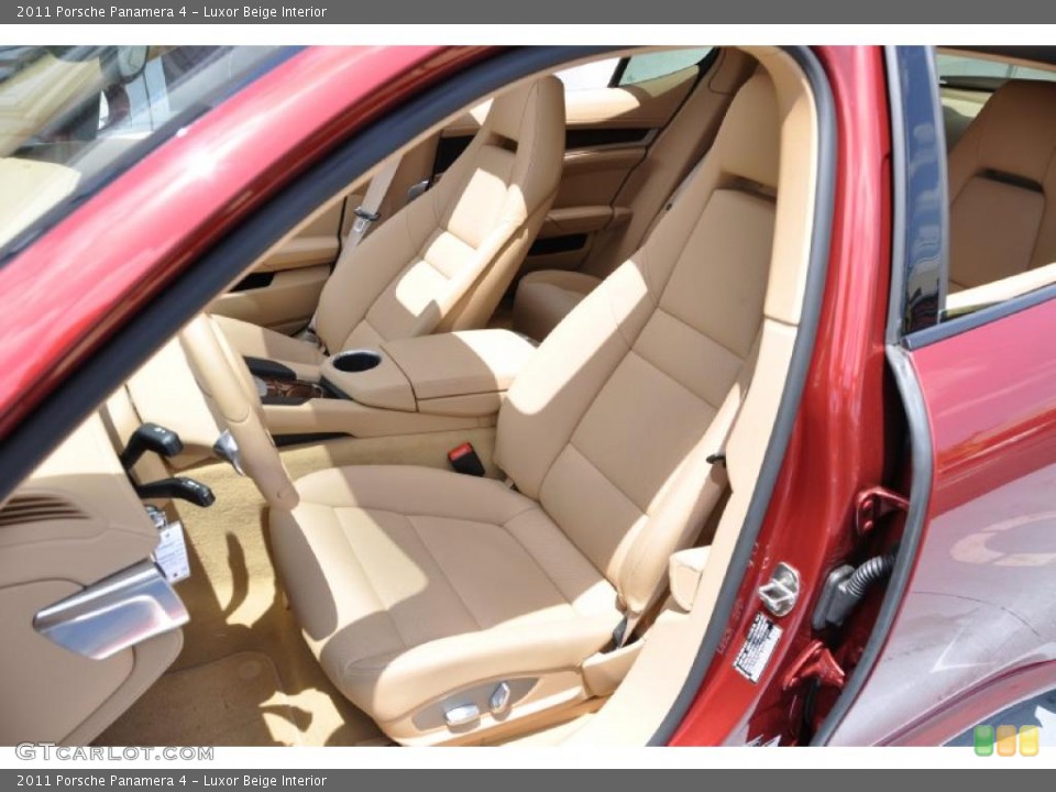 Luxor Beige Interior Photo for the 2011 Porsche Panamera 4 #49099325