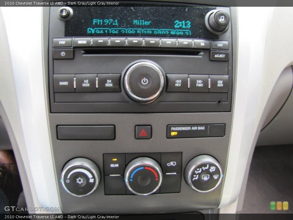 Dark Gray/Light Gray Interior Controls for the 2010 Chevrolet Traverse LS AWD #49101755