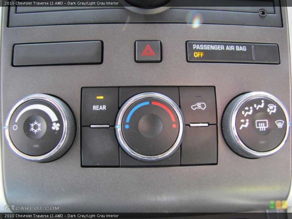 Dark Gray/Light Gray Interior Controls for the 2010 Chevrolet Traverse LS AWD #49101792