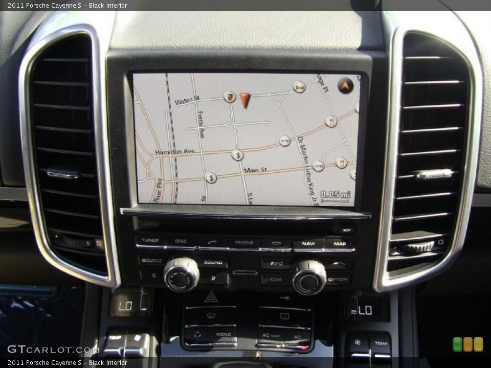 Black Interior Navigation for the 2011 Porsche Cayenne S #49111208