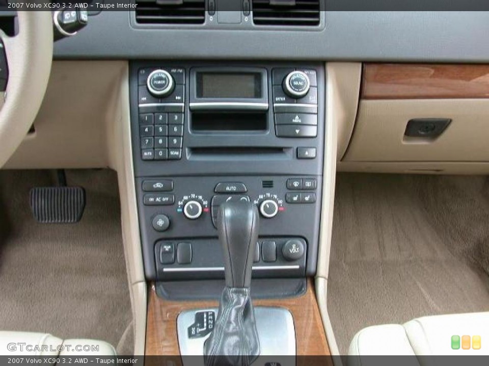 Taupe Interior Controls for the 2007 Volvo XC90 3.2 AWD #49113989