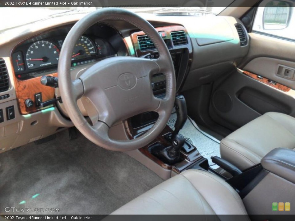 Oak Interior Photo for the 2002 Toyota 4Runner Limited 4x4 #49119971