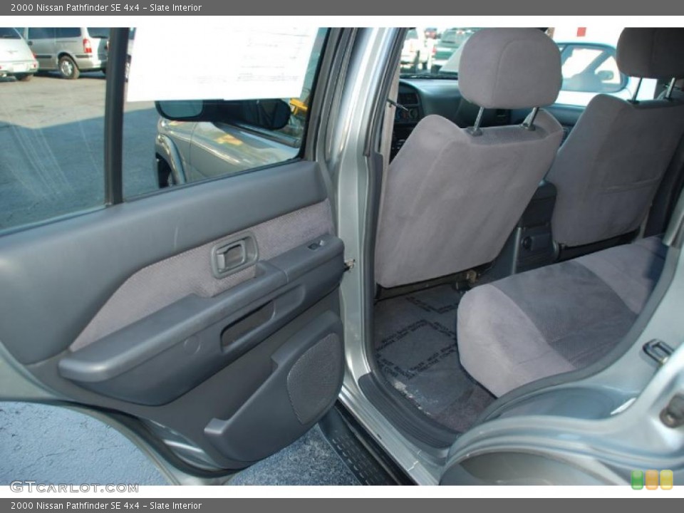 Slate Interior Door Panel for the 2000 Nissan Pathfinder SE 4x4 #49121711