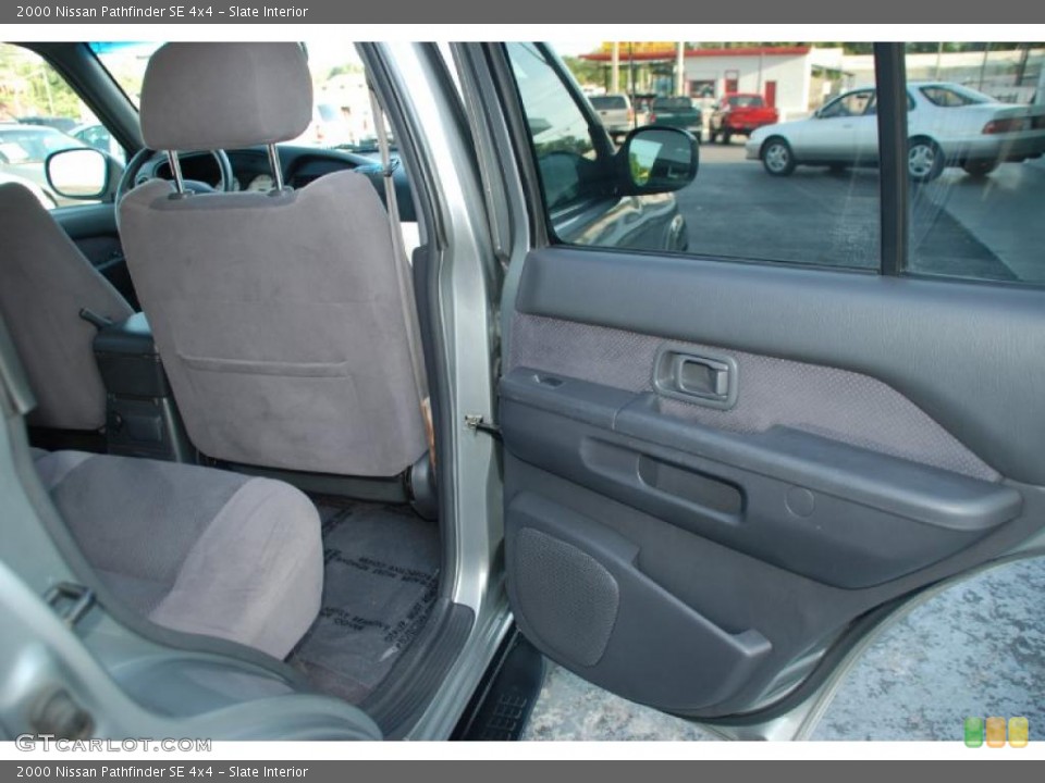 Slate Interior Door Panel for the 2000 Nissan Pathfinder SE 4x4 #49121728