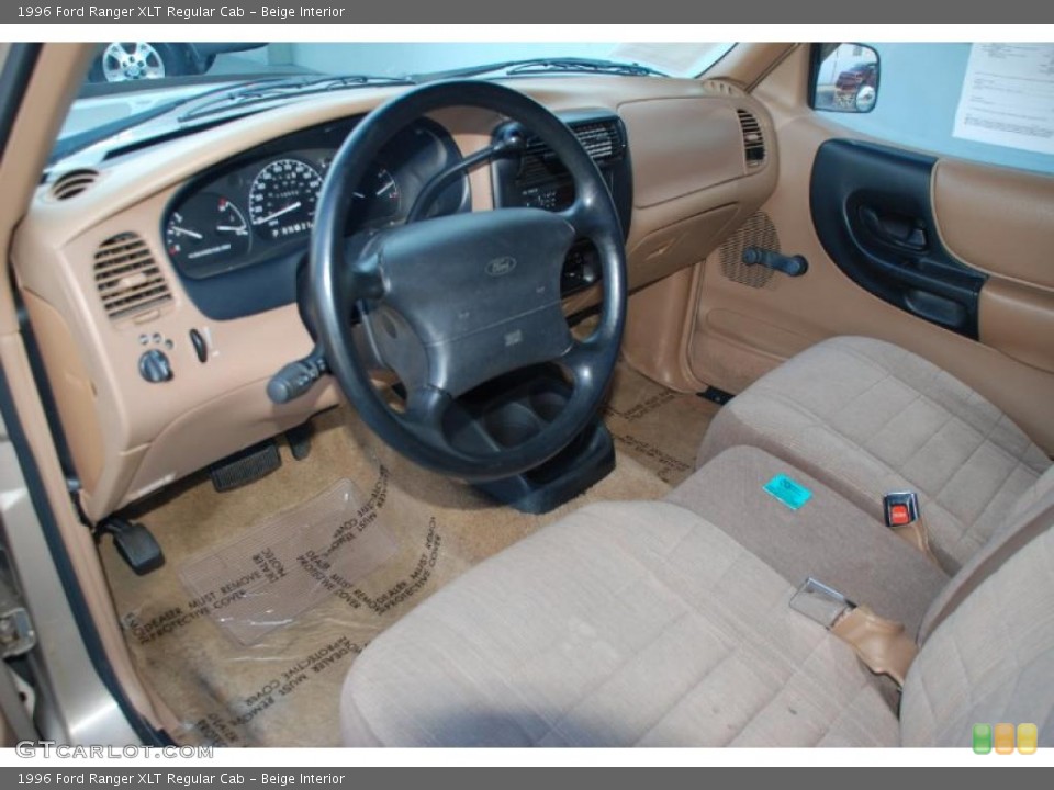 Beige Interior Photo for the 1996 Ford Ranger XLT Regular Cab #49122375