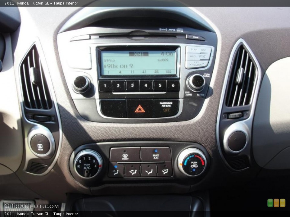 Taupe Interior Controls for the 2011 Hyundai Tucson GL #49125299