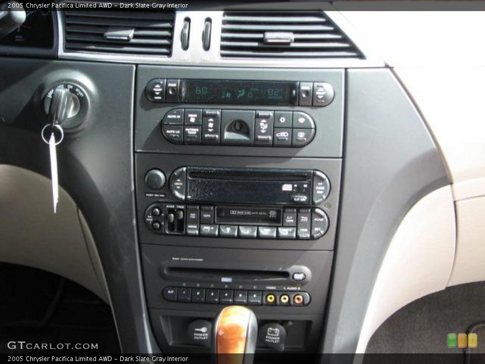 Dark Slate Gray Interior Controls for the 2005 Chrysler Pacifica Limited AWD #49127087