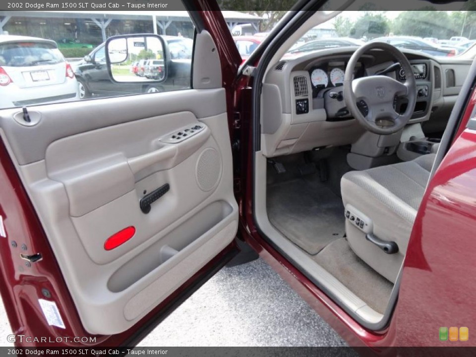 Taupe Interior Photo for the 2002 Dodge Ram 1500 SLT Quad Cab #49128377