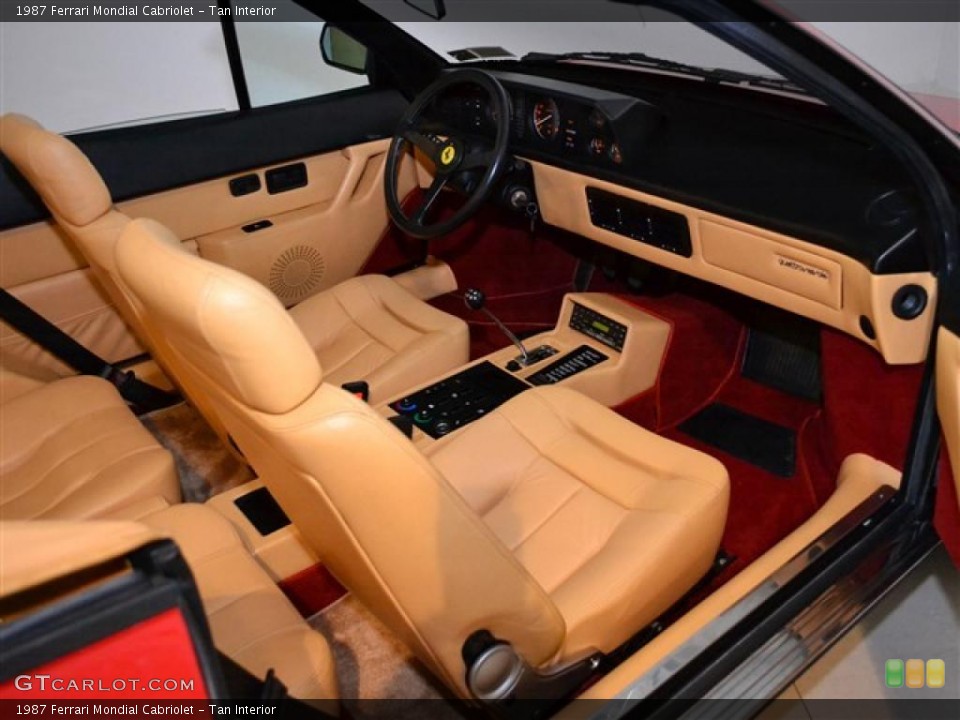 Tan Interior Photo for the 1987 Ferrari Mondial Cabriolet #49138115