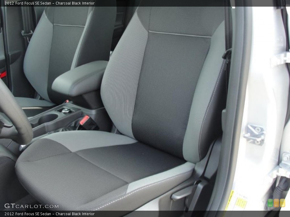 Charcoal Black Interior Photo for the 2012 Ford Focus SE Sedan #49147361