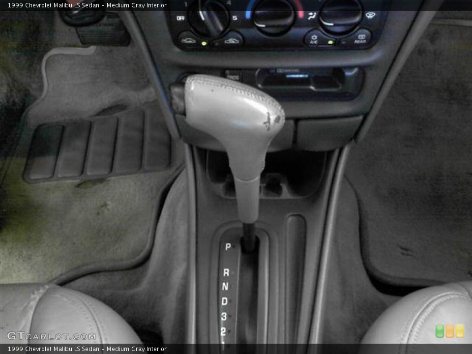 Medium Gray Interior Transmission for the 1999 Chevrolet Malibu LS Sedan #49159916