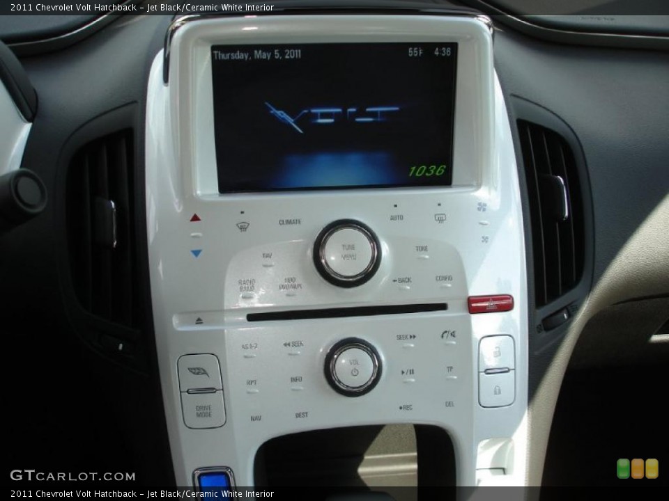 Jet Black/Ceramic White Interior Controls for the 2011 Chevrolet Volt Hatchback #49161158