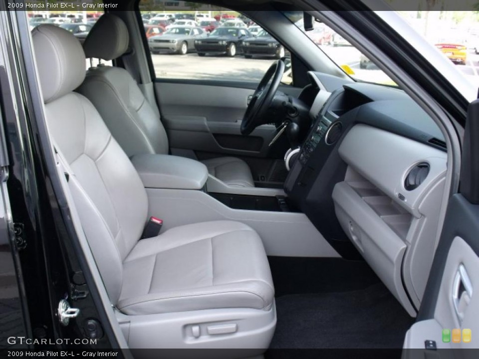 Gray Interior Photo for the 2009 Honda Pilot EX-L #49163894
