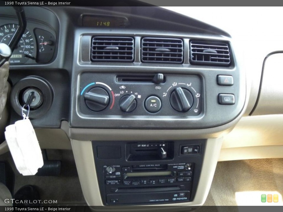 Beige Interior Controls for the 1998 Toyota Sienna LE #49164521